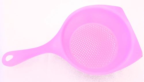 Cedník plastový růžový 20cm SKLADEM POSLEDNÍ 1KS