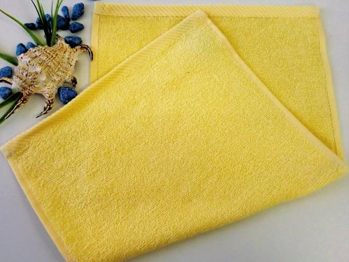 Dětský froté ručník 30x50 cm světle žlutý