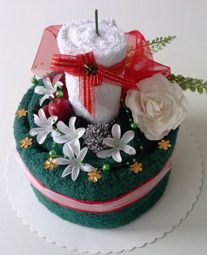 Veratex Textilní dort svícen tm.zelený/ bílý květ