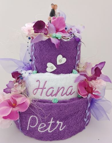 Veratex Textilní dort s vyšitými jmény novomanželů - fialkovo/ bílý