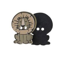 Knoflík - balení po 3 ks lvíček - khaki, béžová prům. 25 x 20 mm Knoflík - balení po 3 ks lvíček - khaki, béžová prům. 25 x 20 mm